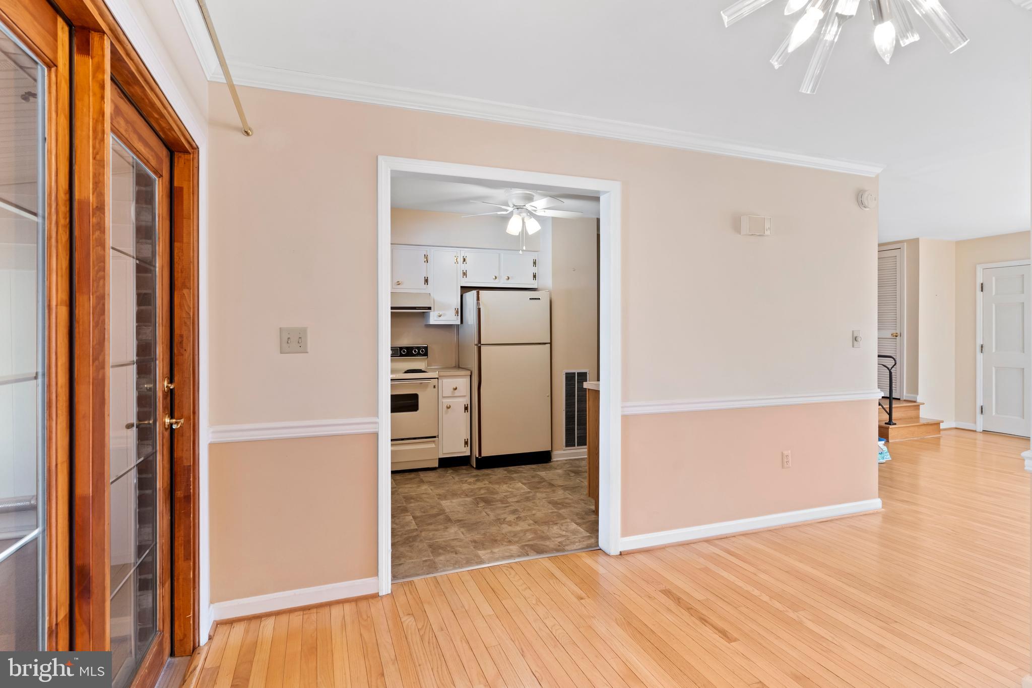 CUMBERLAND COURT APARTMENTS - Residential