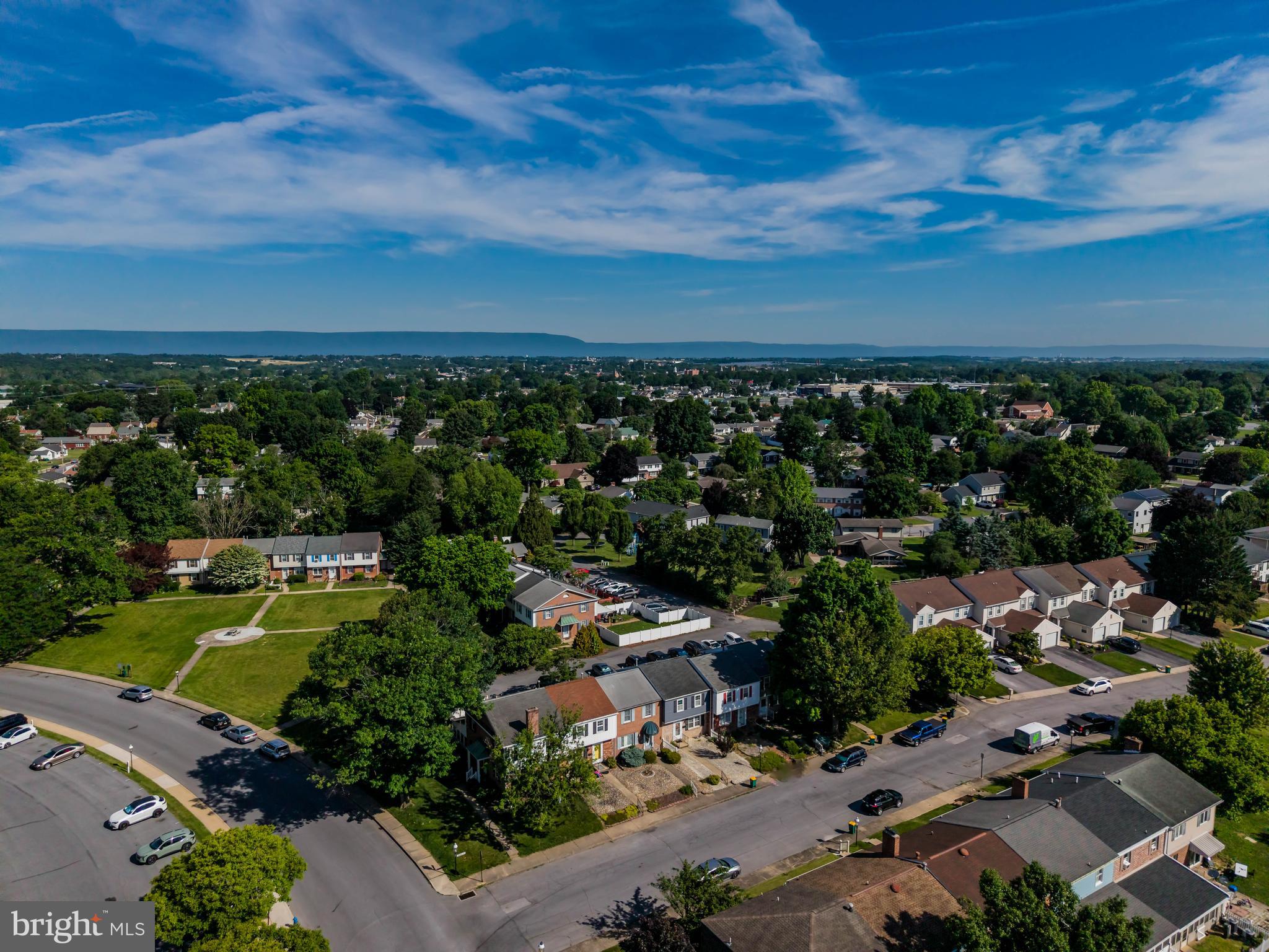 CUMBERLAND COURT APARTMENTS - Residential