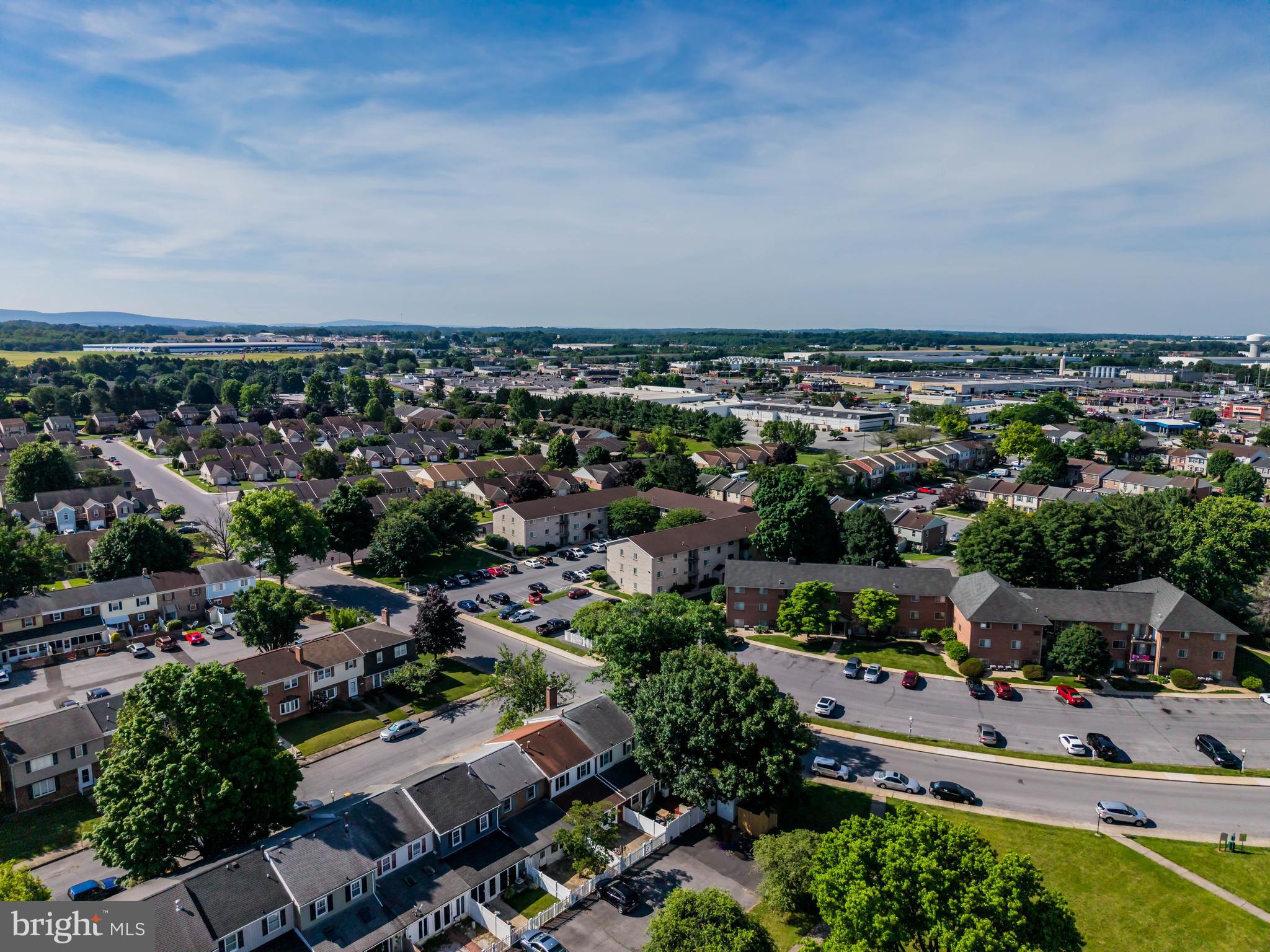 CUMBERLAND COURT APARTMENTS - Residential