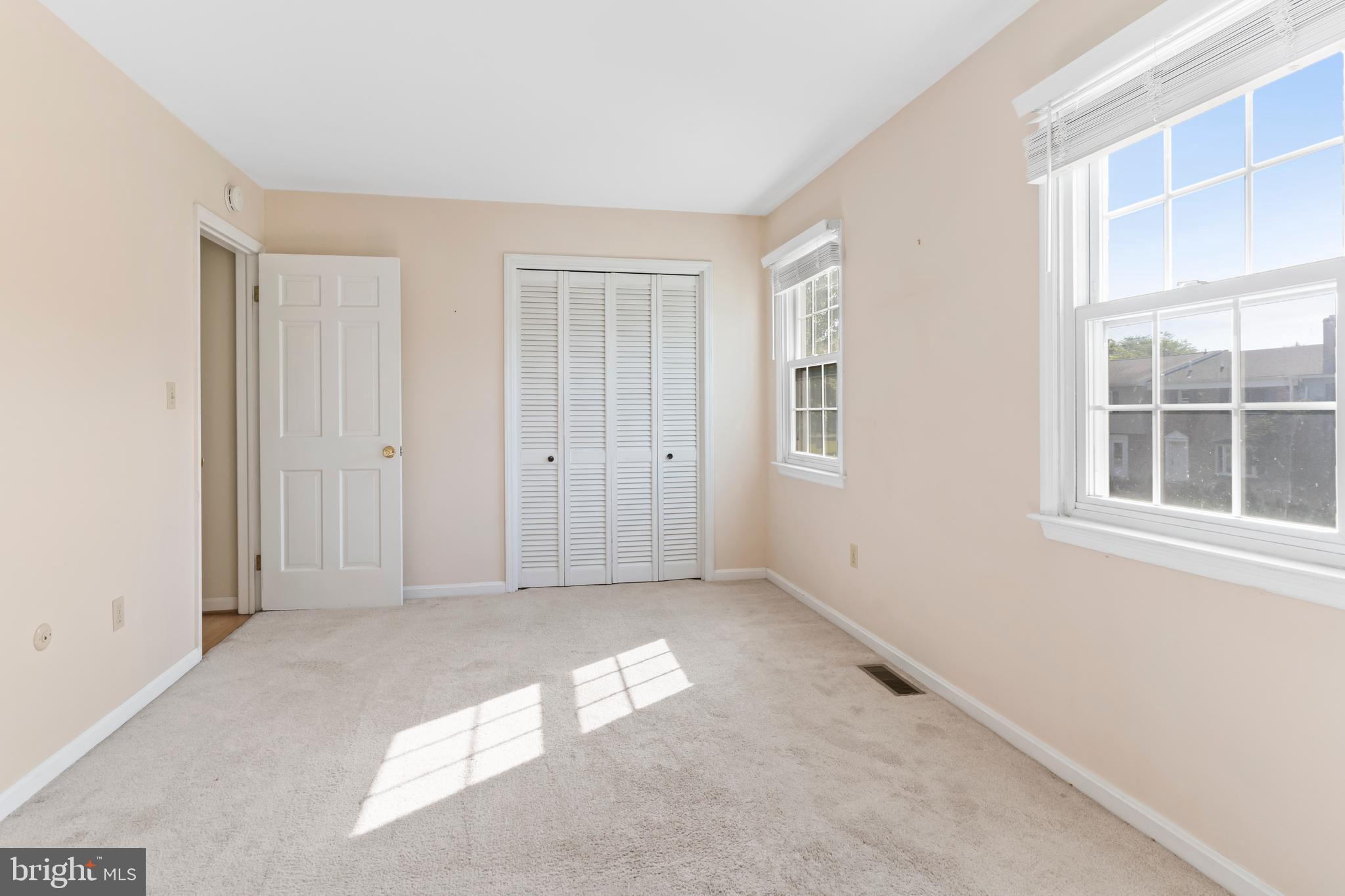 CUMBERLAND COURT APARTMENTS - Residential