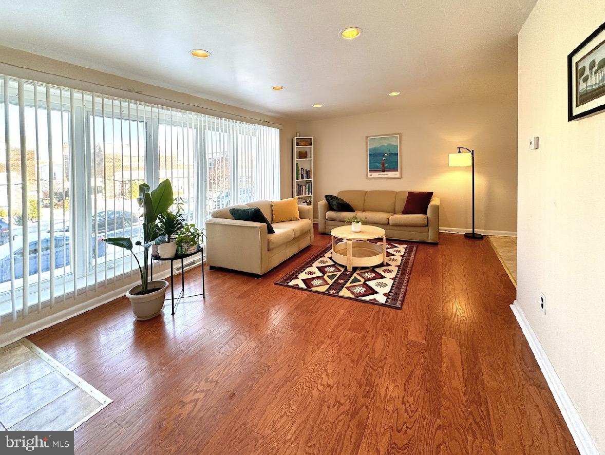 BELLS CORNER - Residential