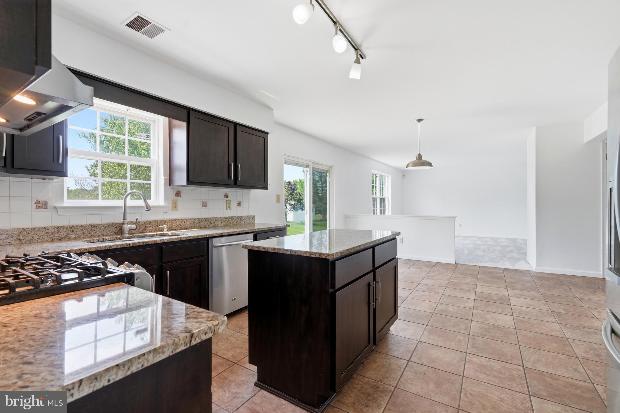 SOUTHRIDGE - Residential