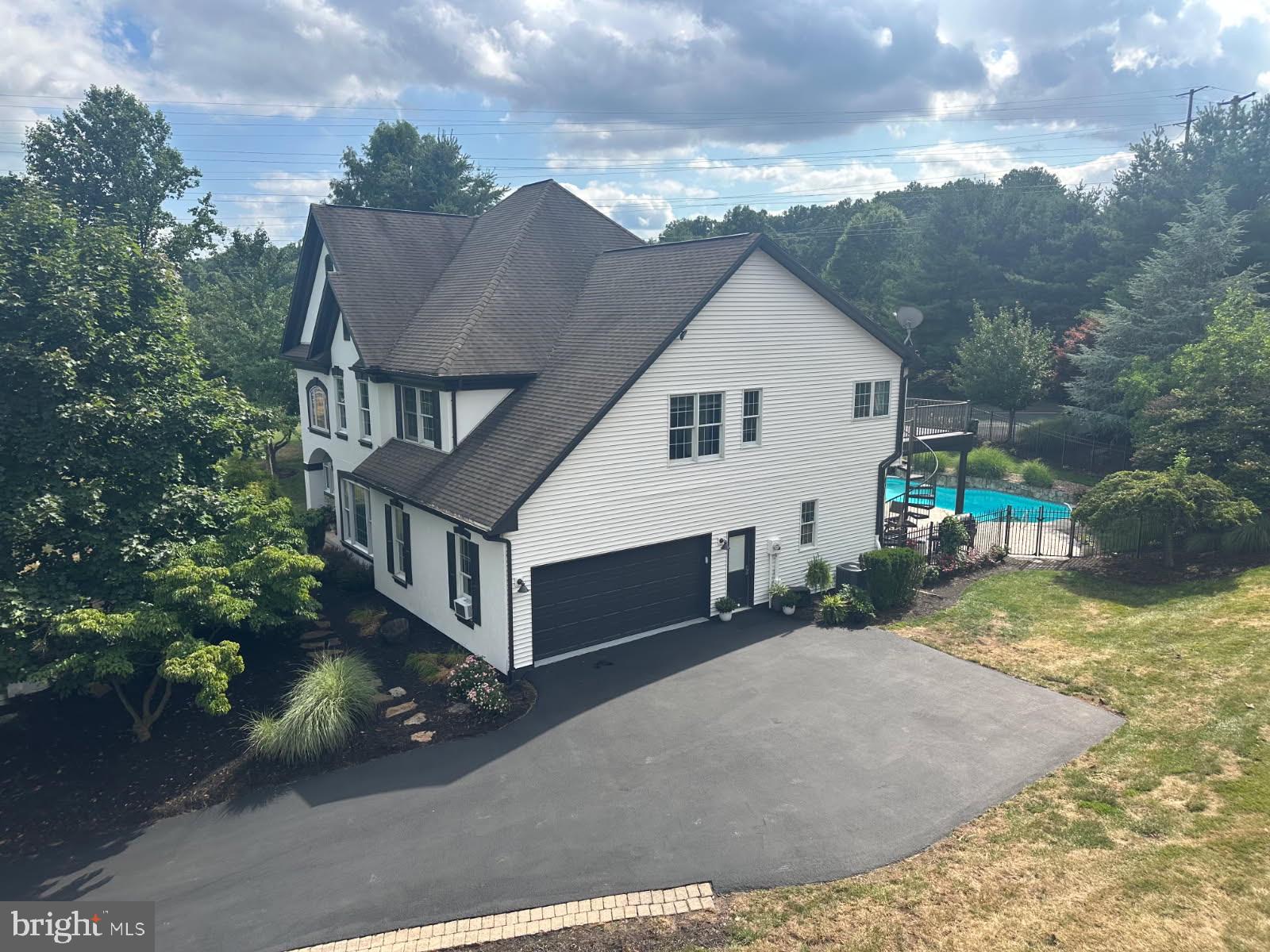 STONEY RUN - Residential