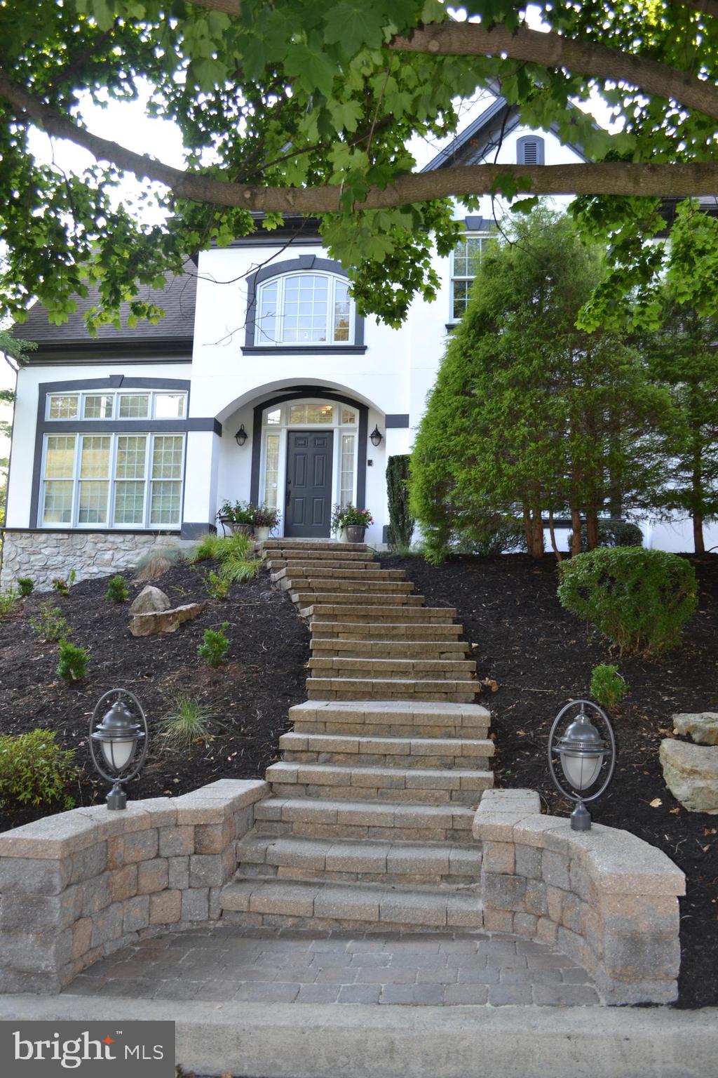 STONEY RUN - Residential