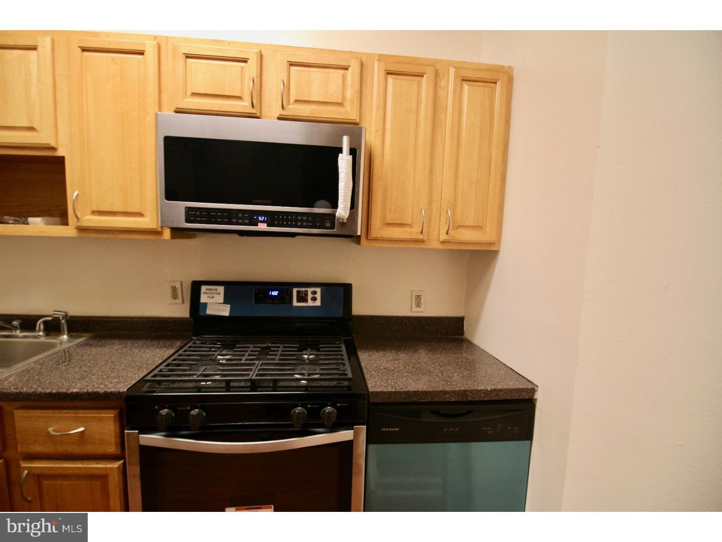 TEMPLE UNIVERSITY - Residential Lease