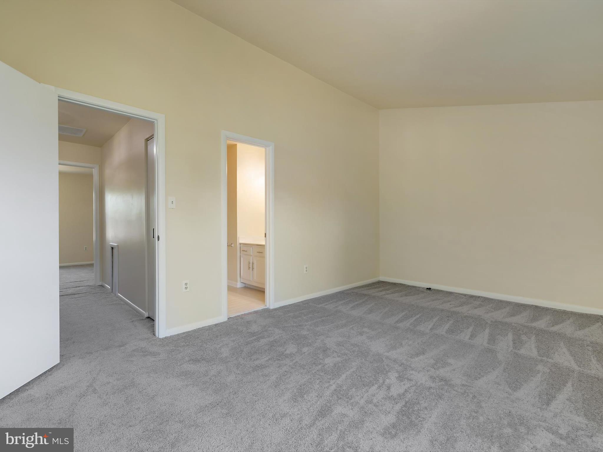COLLEGE VIEW - Residential Lease