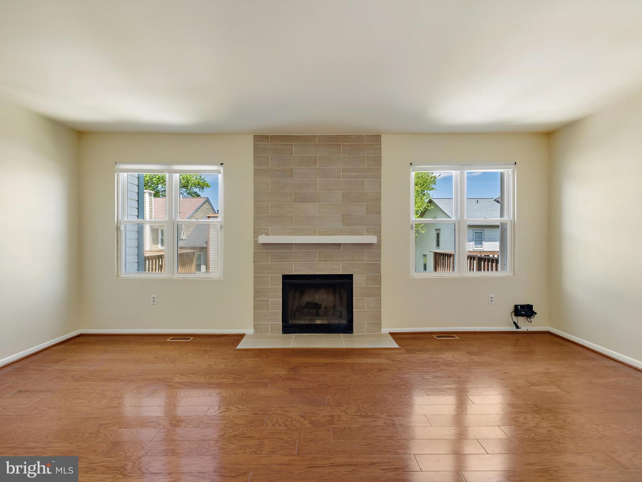 COLLEGE VIEW - Residential Lease