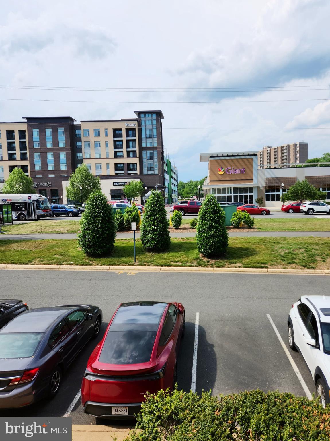 FOXCROFT COLONY CONDOS - Residential