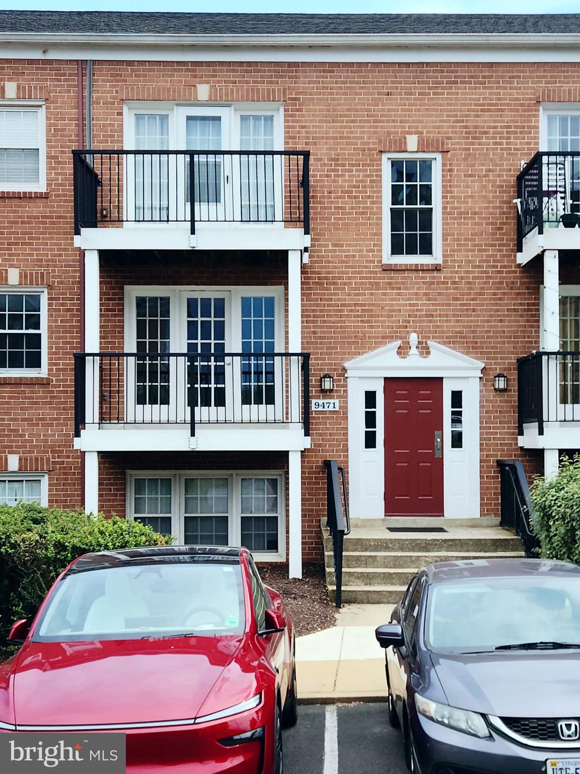 FOXCROFT COLONY CONDOS - Residential