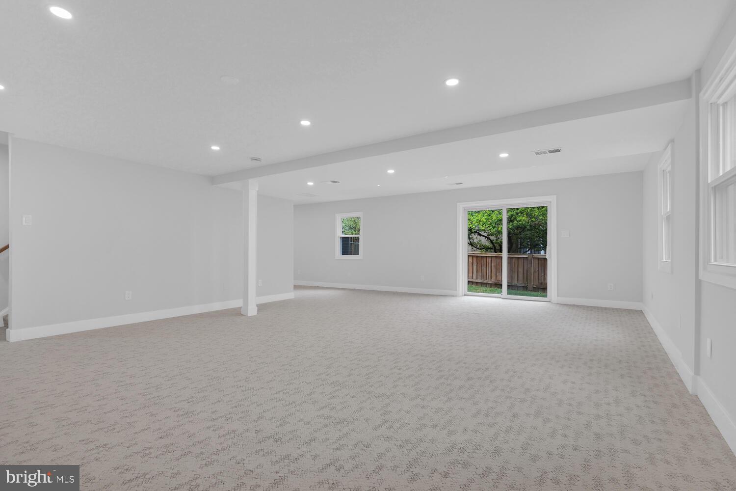 OAKVIEW - Residential