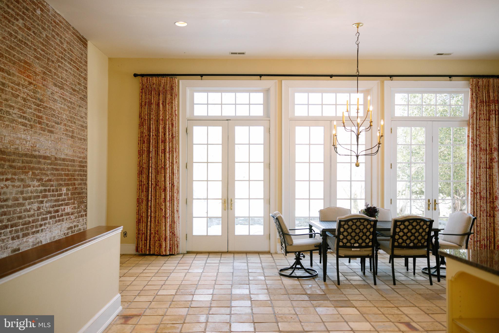 LINCOLN - Residential