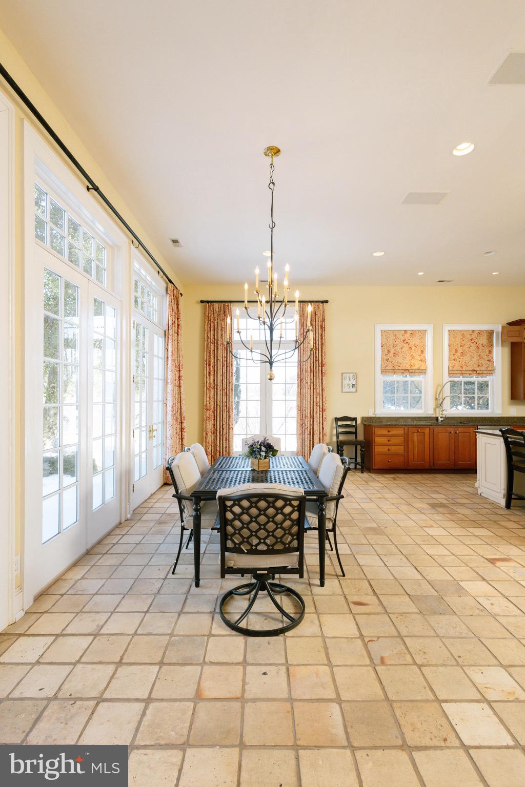 LINCOLN - Residential