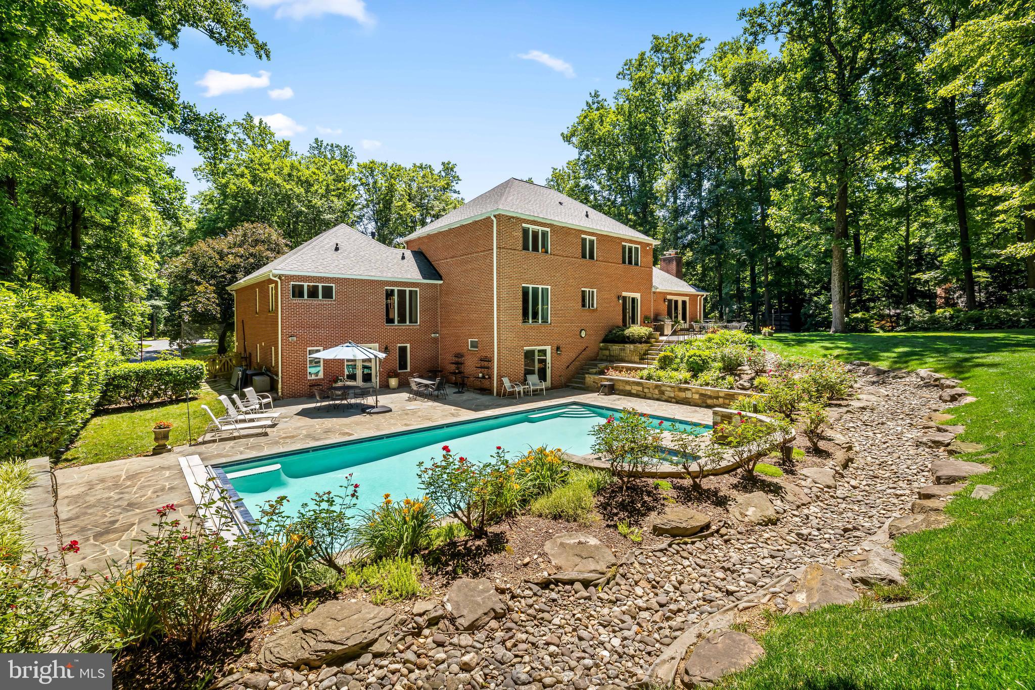 BROOKWOOD - Residential