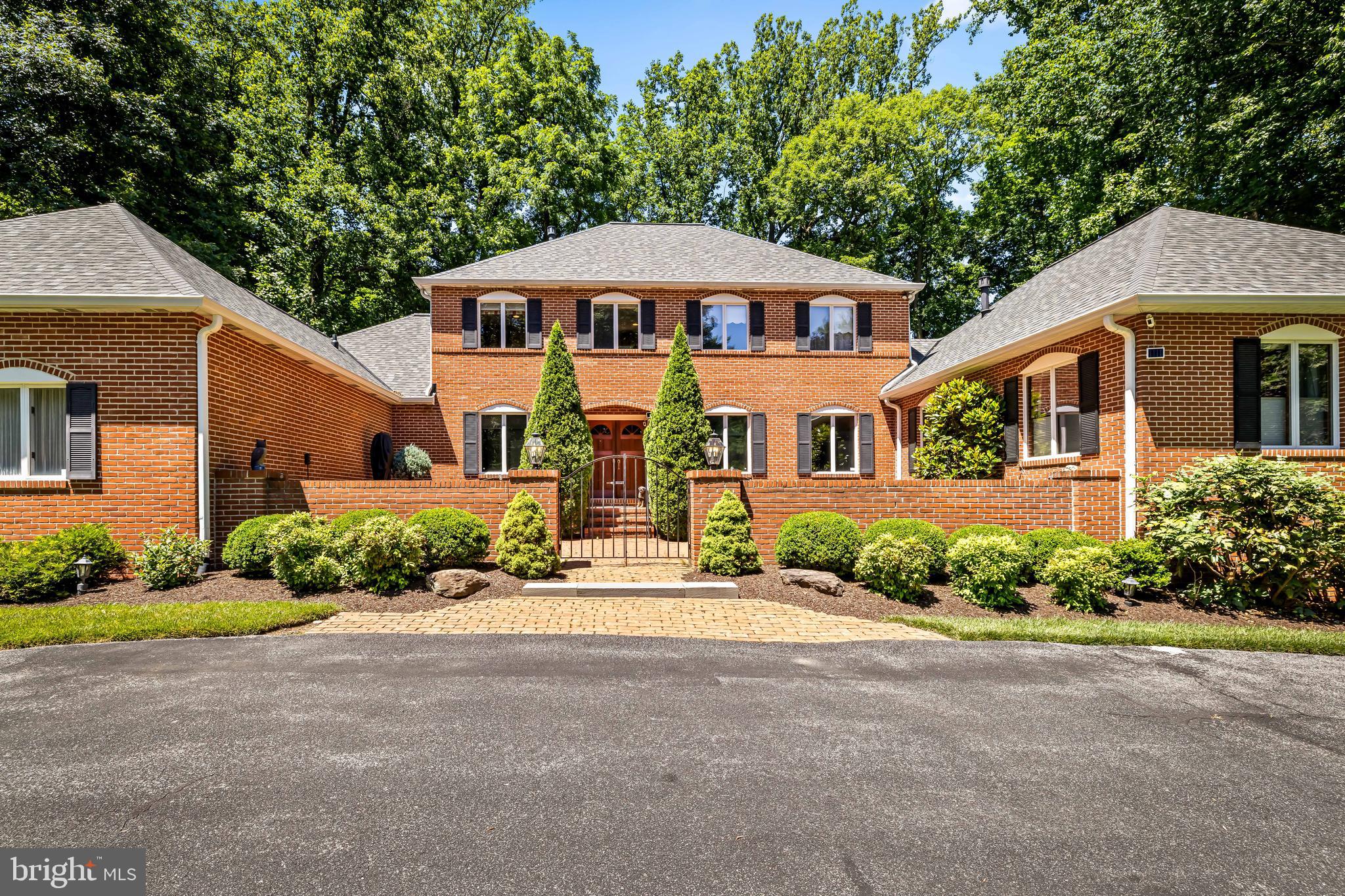 BROOKWOOD - Residential