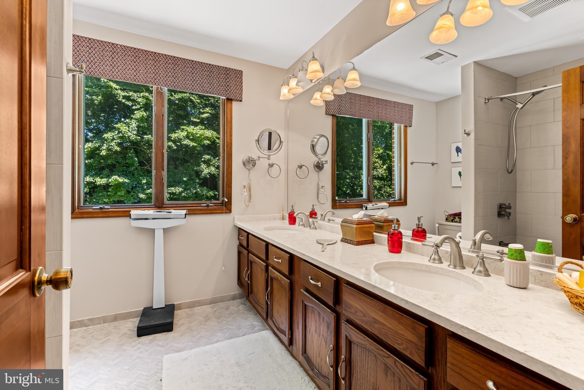 BROOKWOOD - Residential