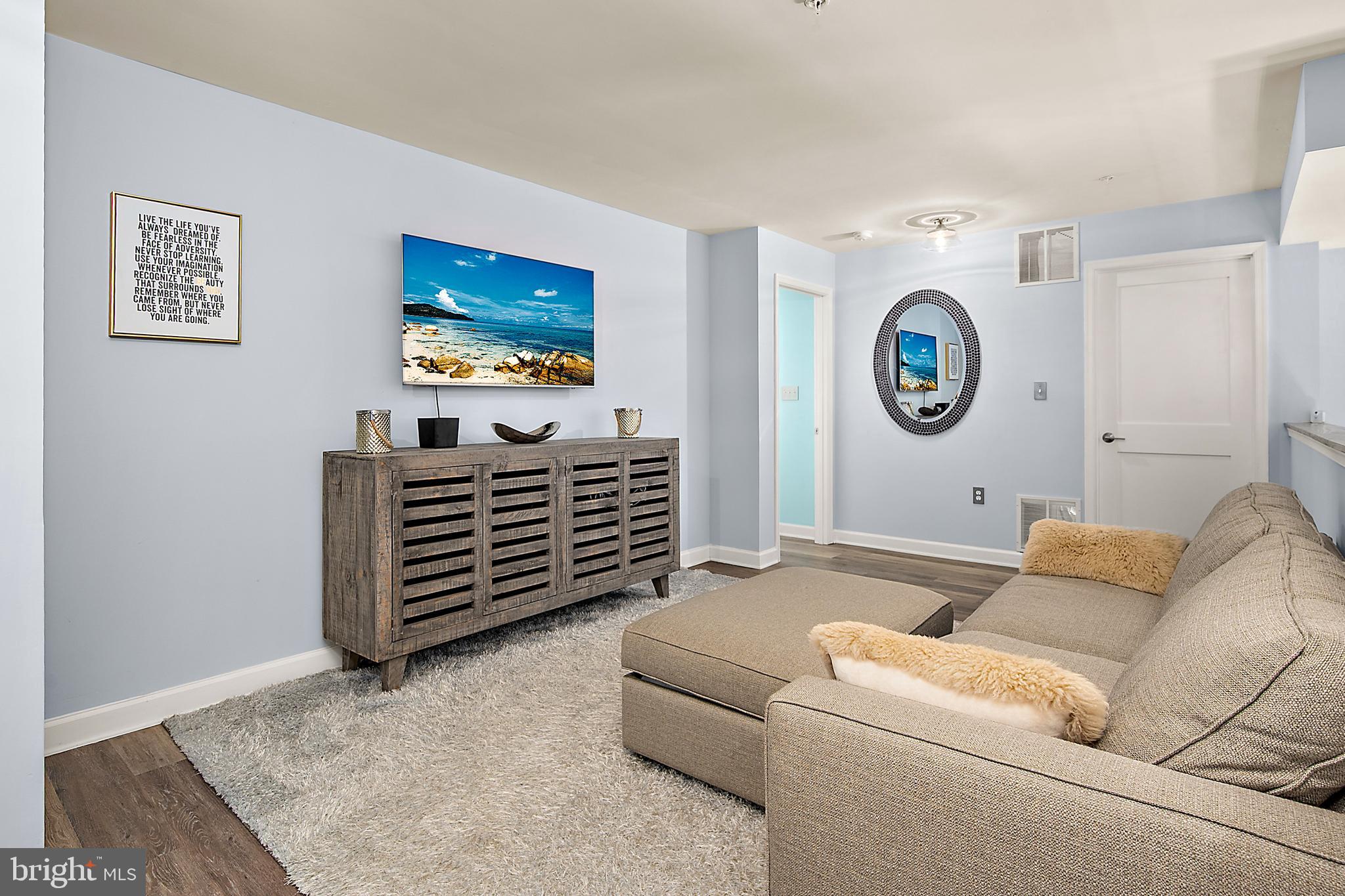 GLEN RIDDLE - Residential