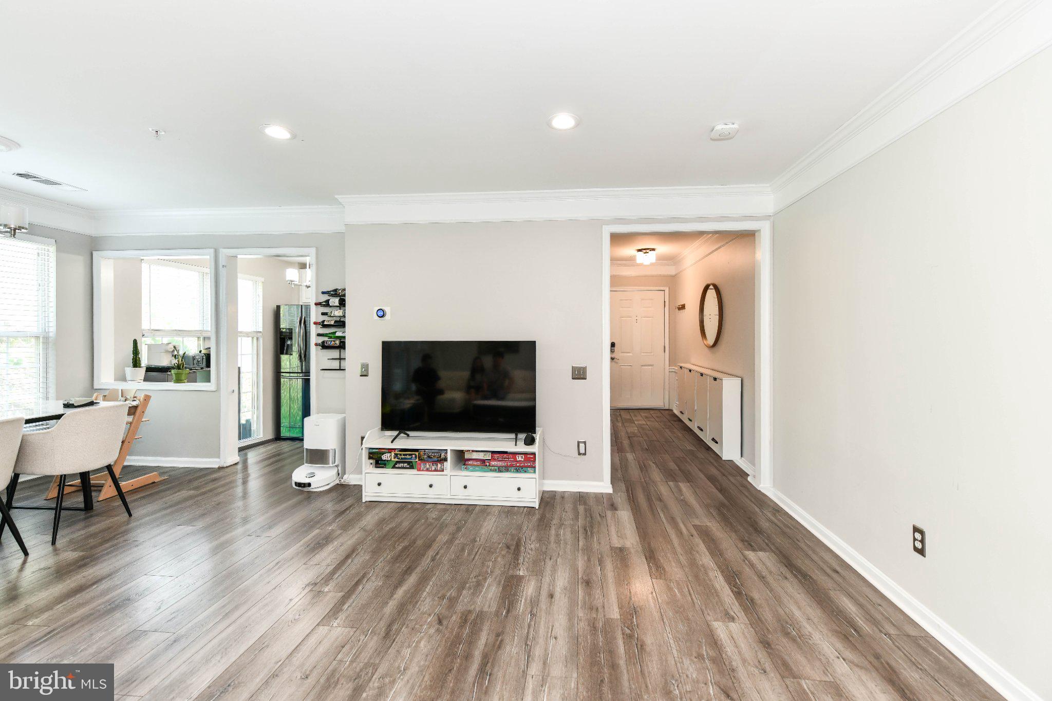 FAIR LAKES CONDO - Residential