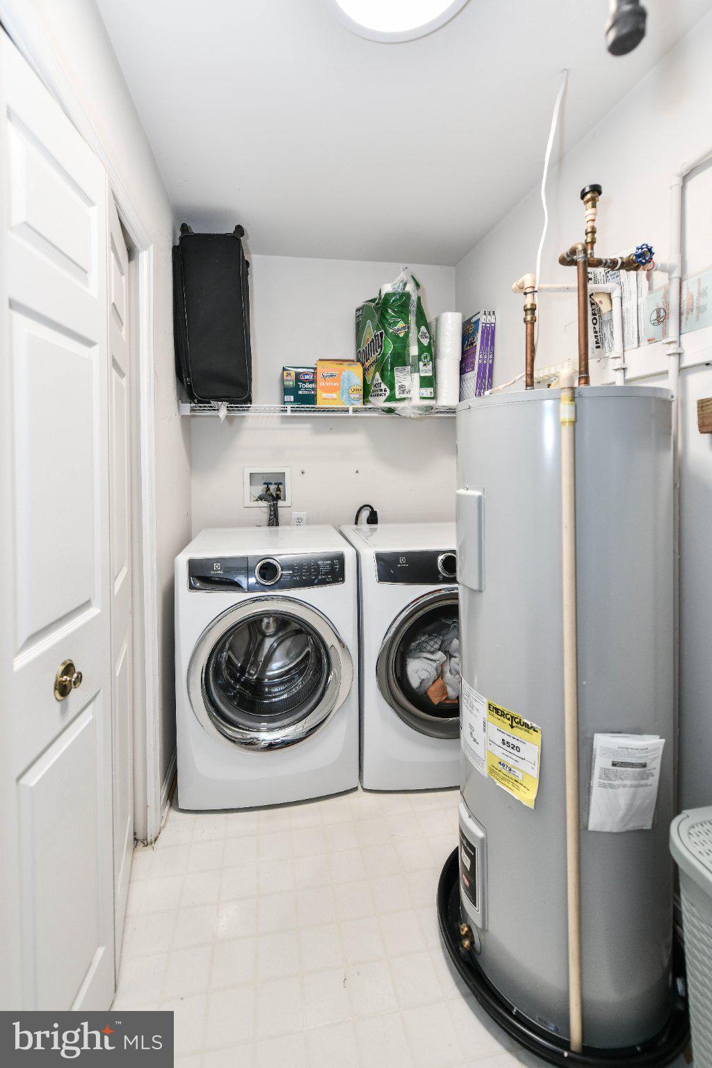 FAIR LAKES CONDO - Residential