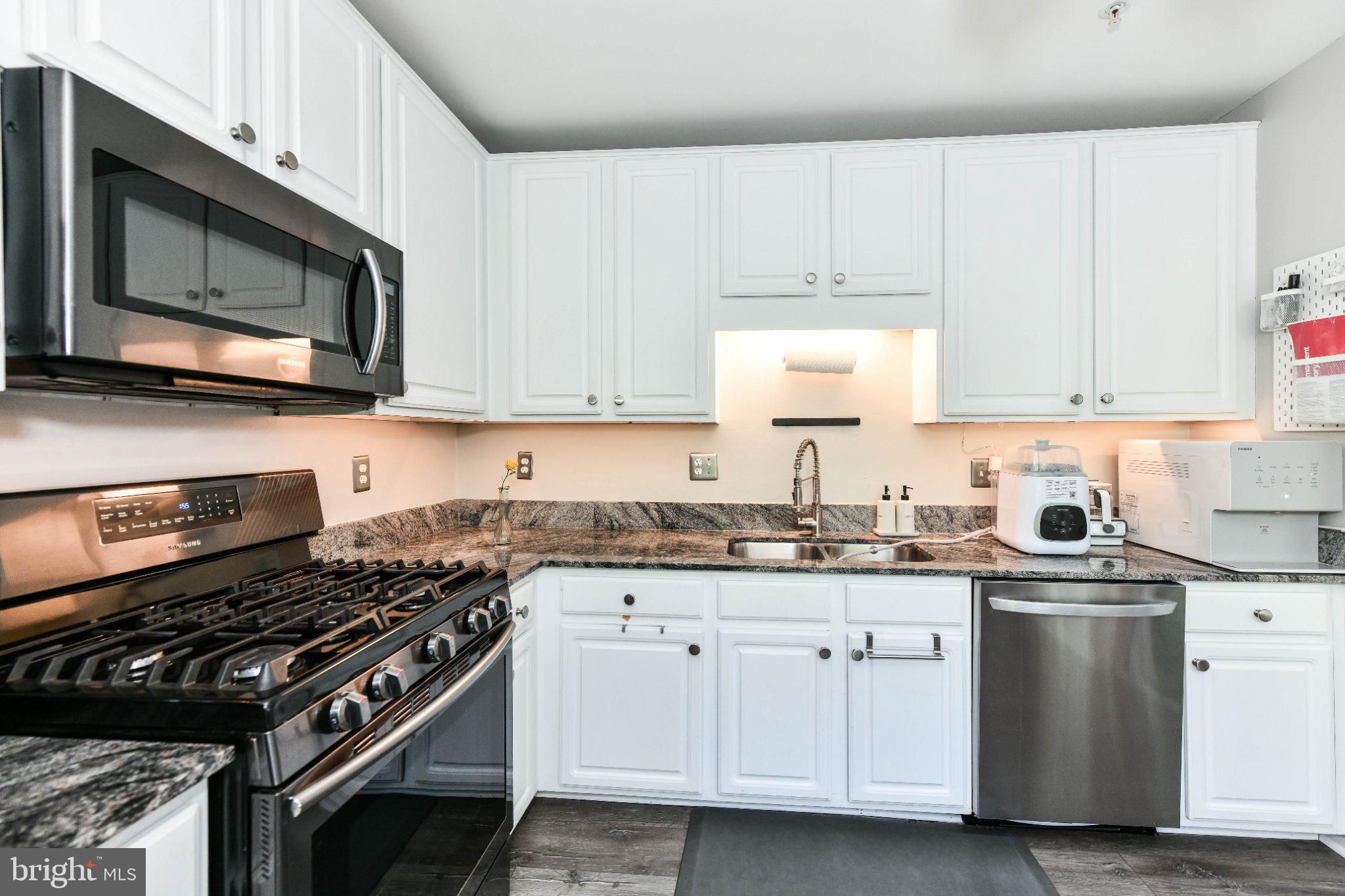 FAIR LAKES CONDO - Residential