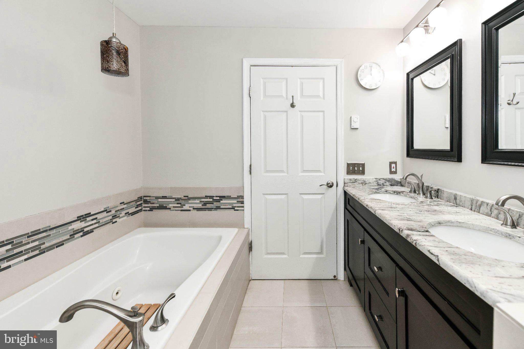 FAIR LAKES CONDO - Residential