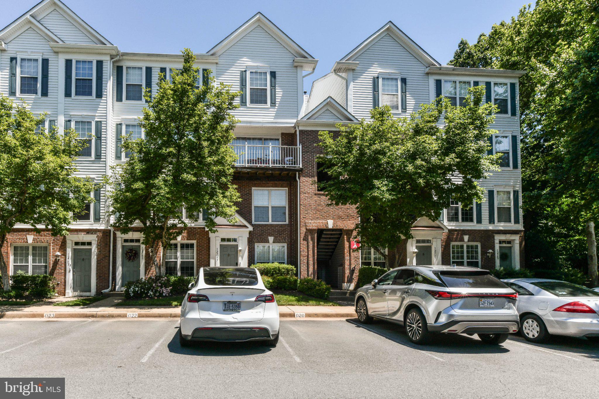 FAIR LAKES CONDO - Residential