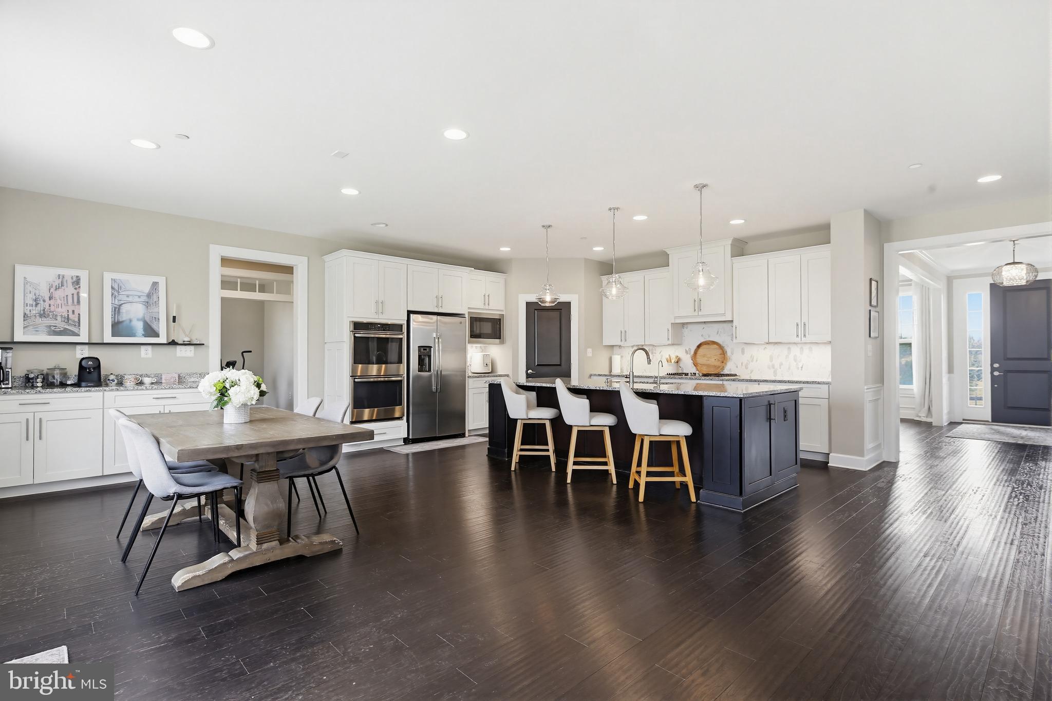 FAIRLANE FARM - Residential
