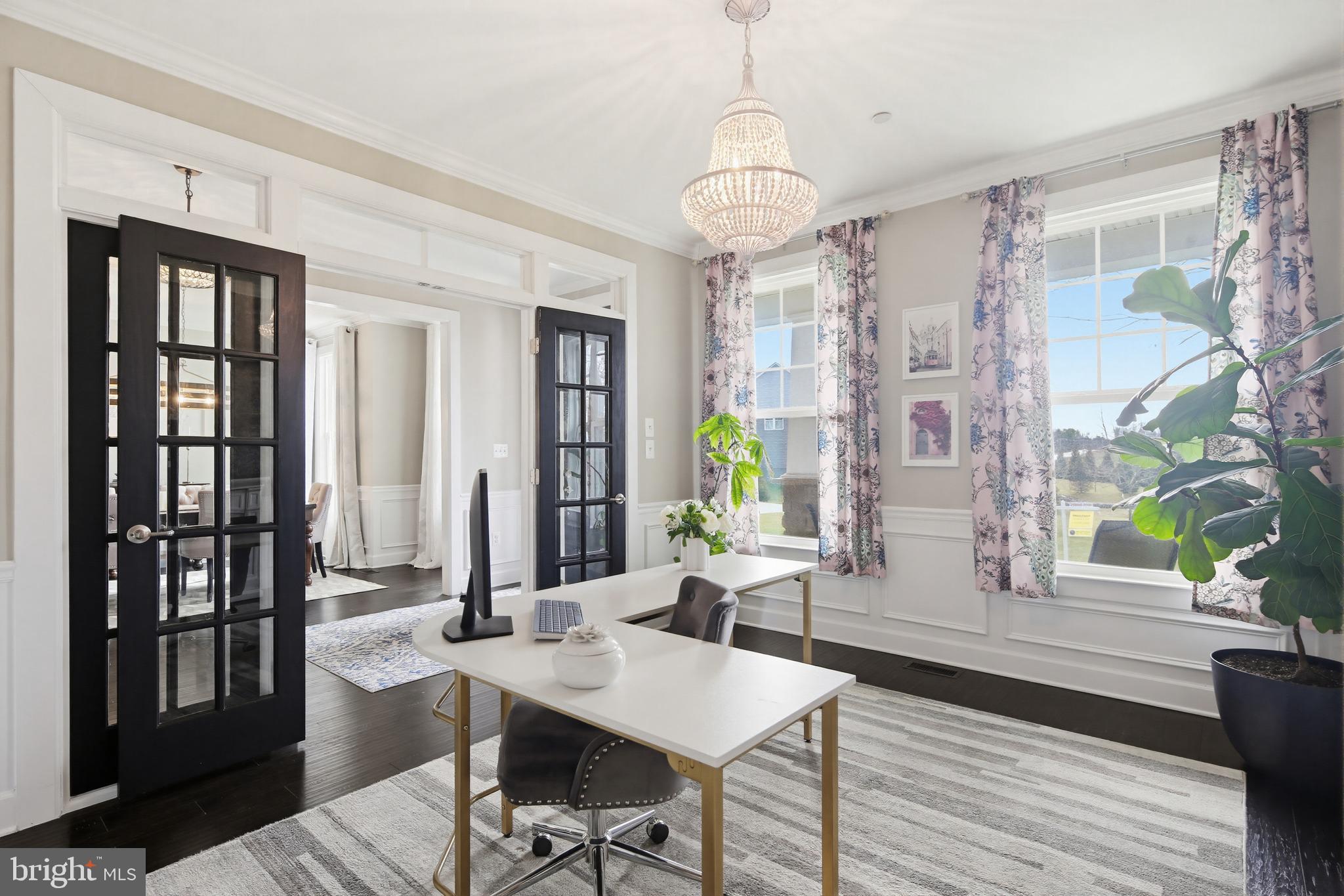 FAIRLANE FARM - Residential