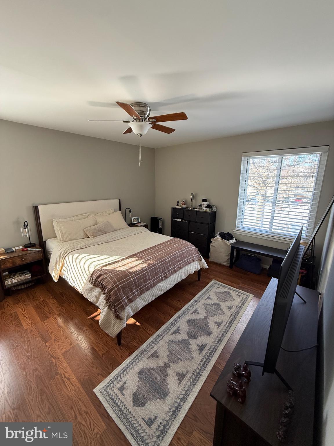 SHADOW OAKS - Residential