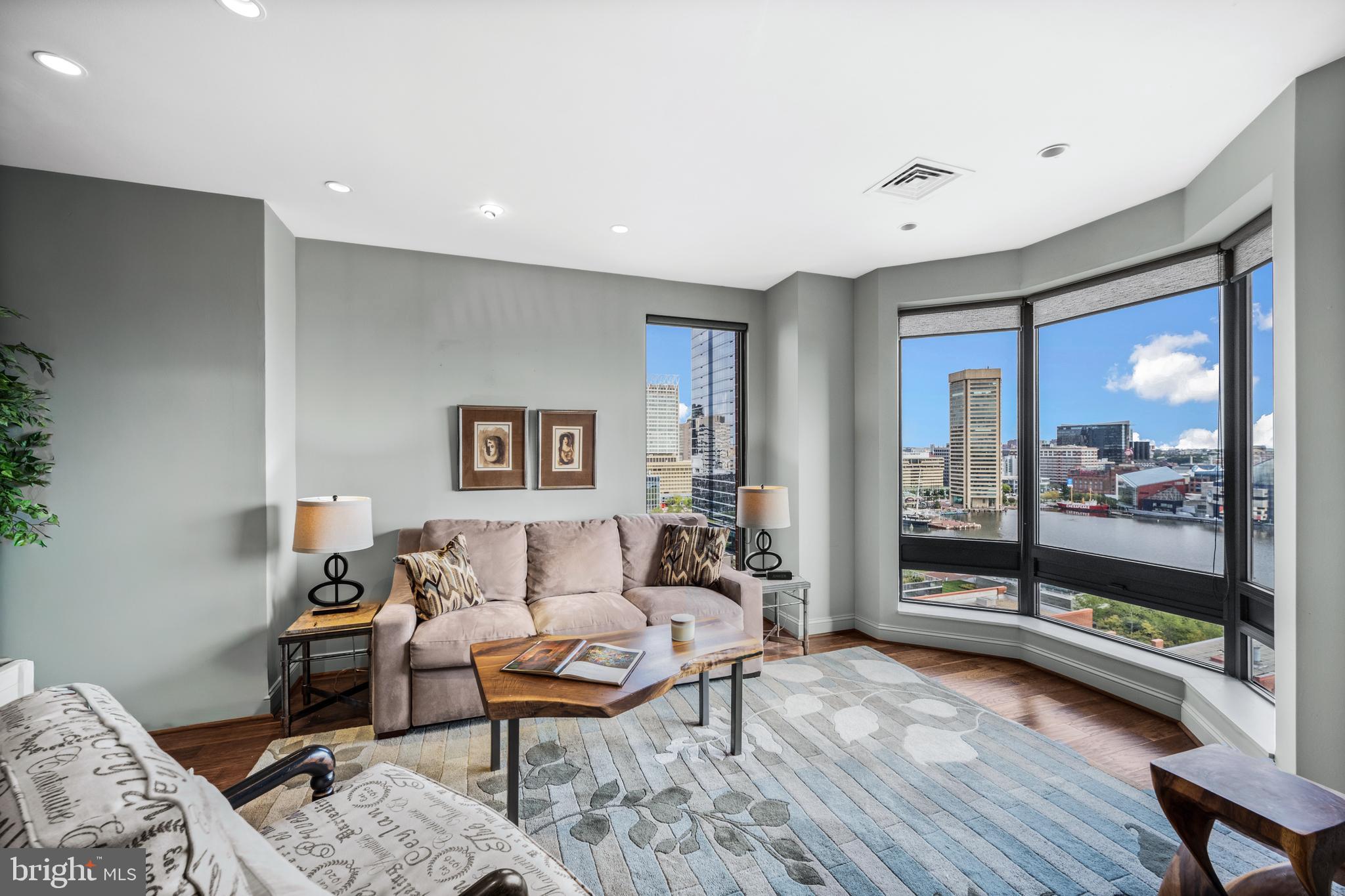 INNER HARBOR - Residential