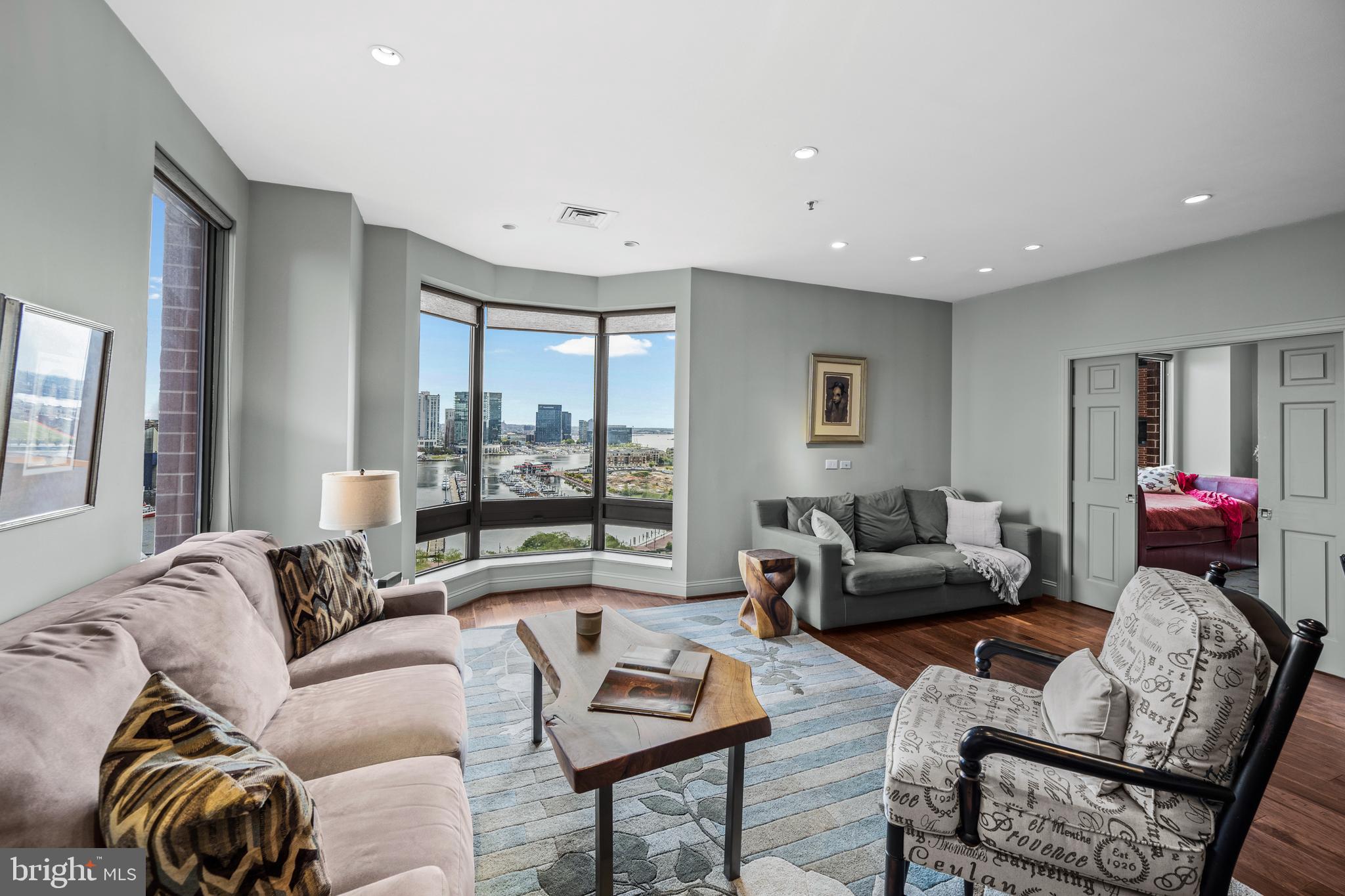 INNER HARBOR - Residential