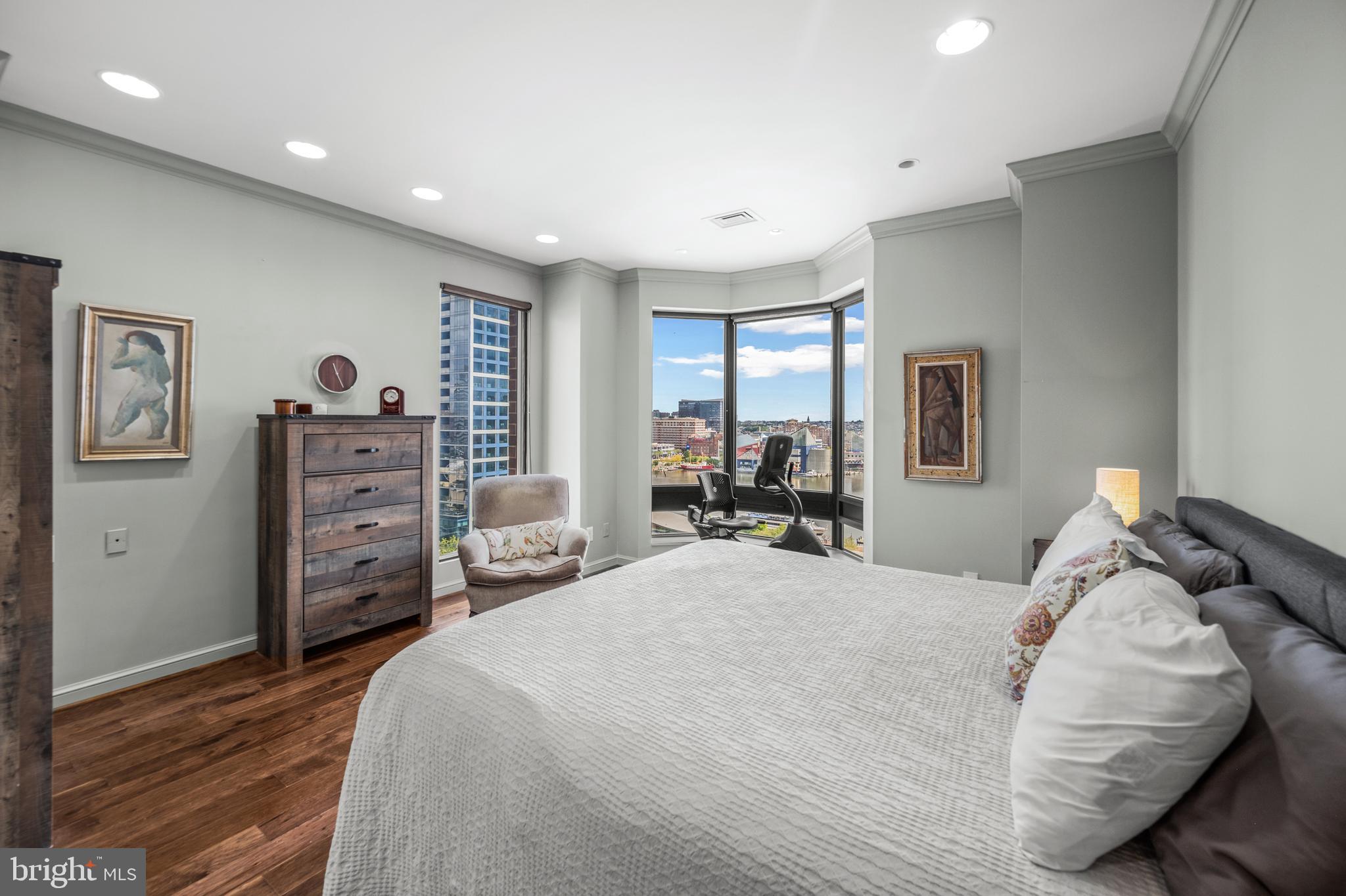 INNER HARBOR - Residential