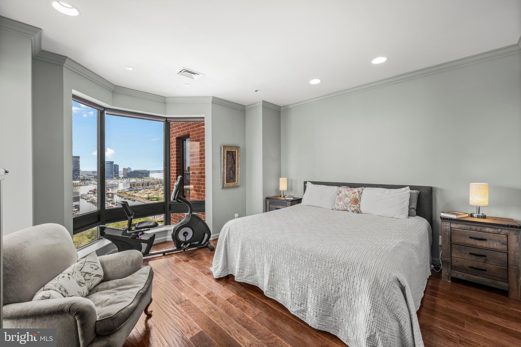 INNER HARBOR - Residential