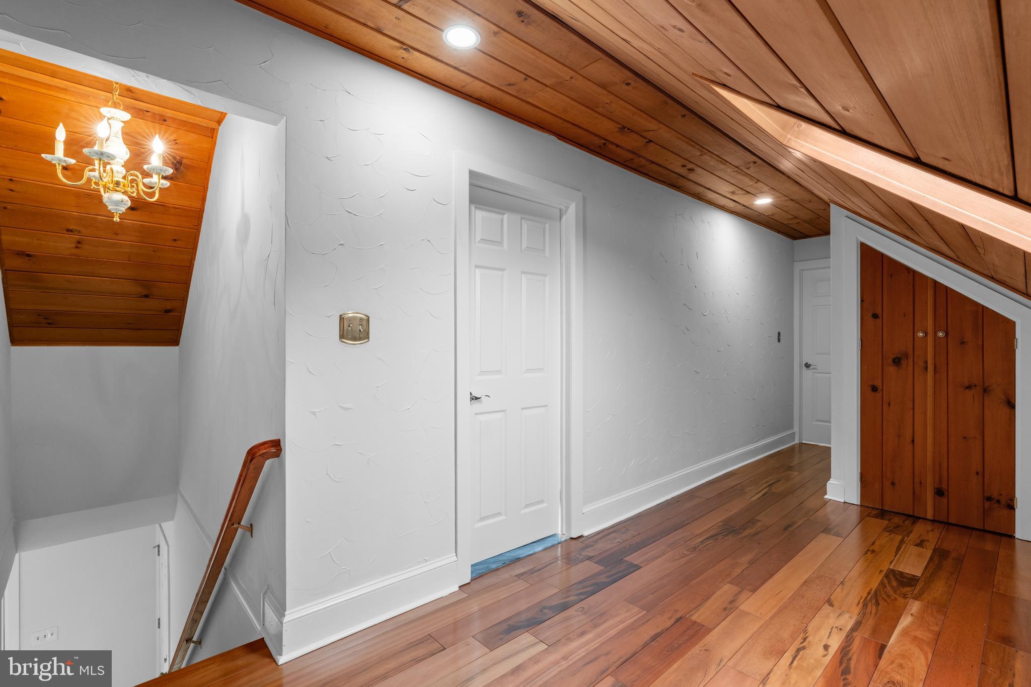 UPPER BLACK EDDY - Residential