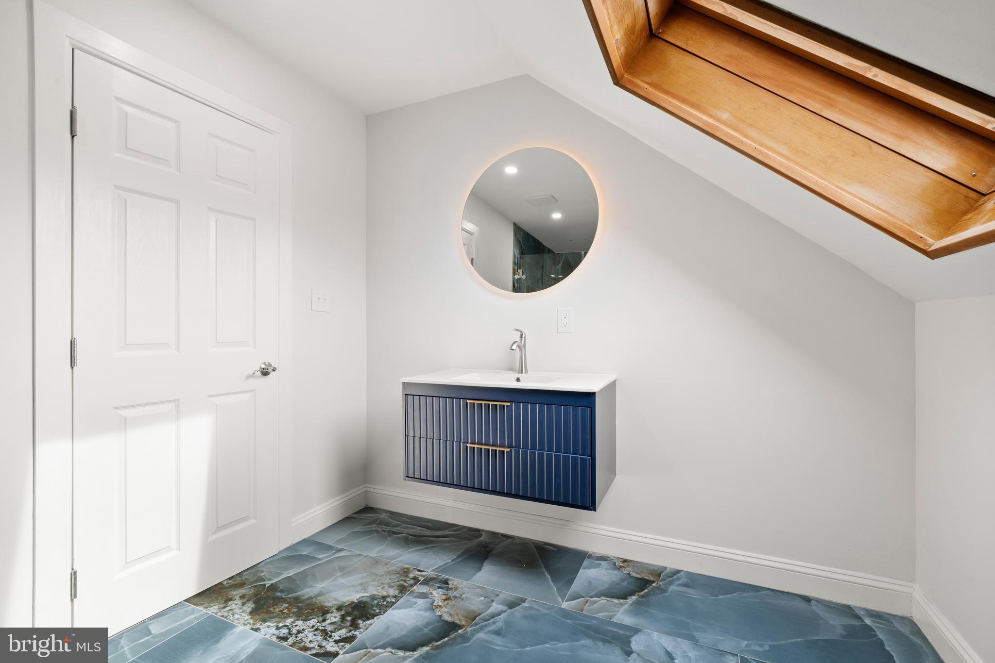 UPPER BLACK EDDY - Residential