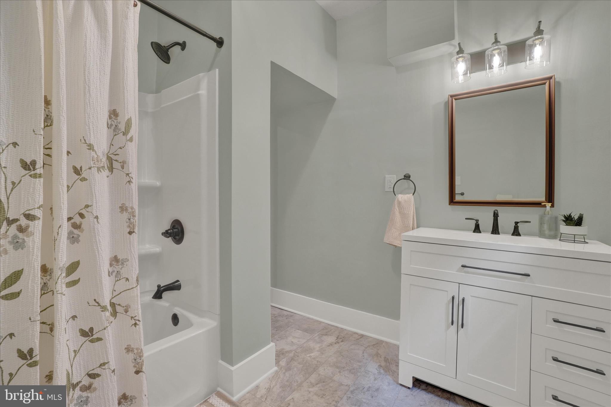 DALLASTOWN BORO - Residential