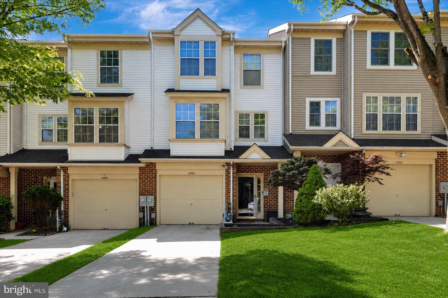 SUBURBIA/VILLAGE OF TIMBER GROVE - Residential