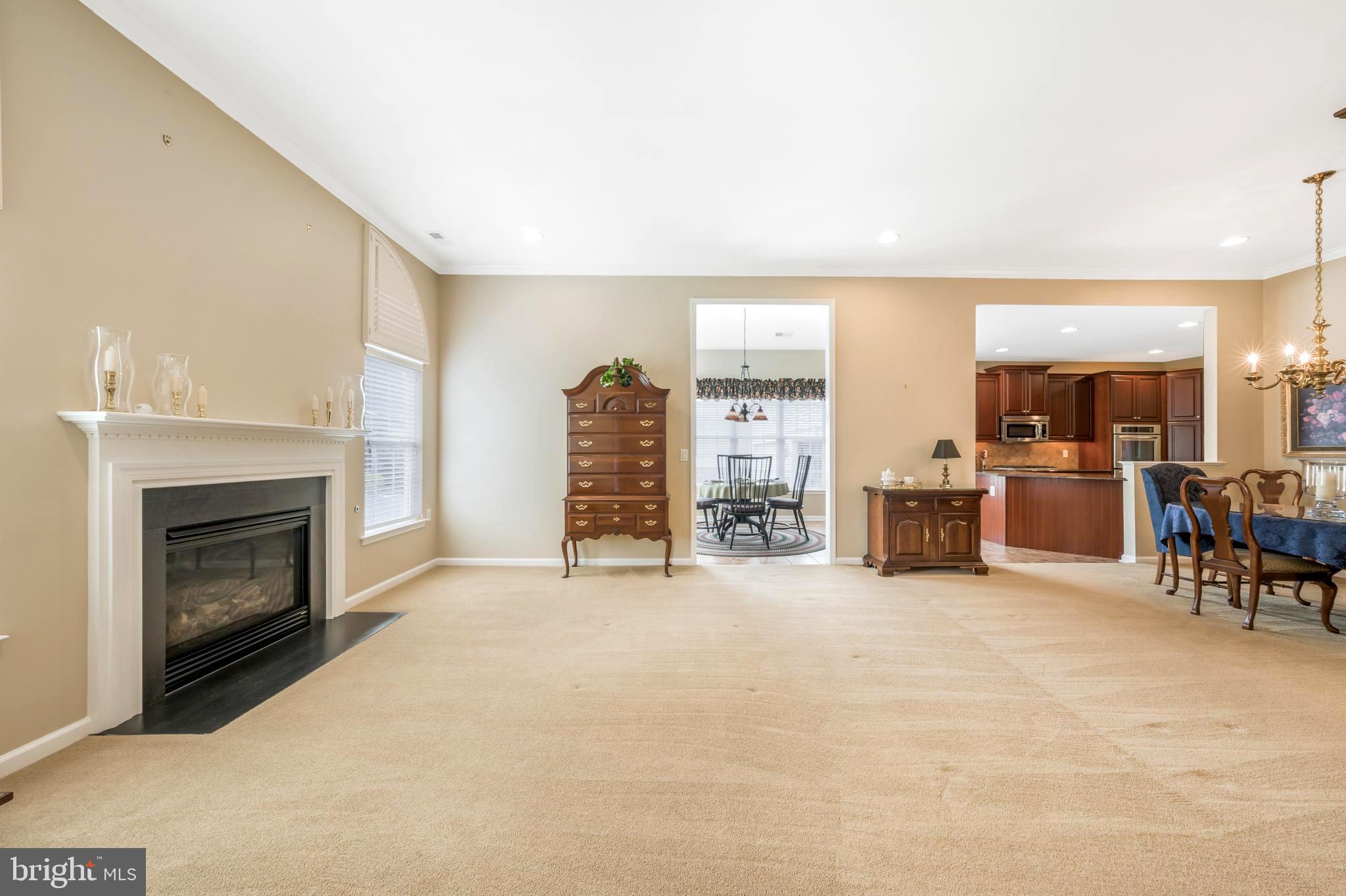 VILLAS OF NEWTOWN - Residential