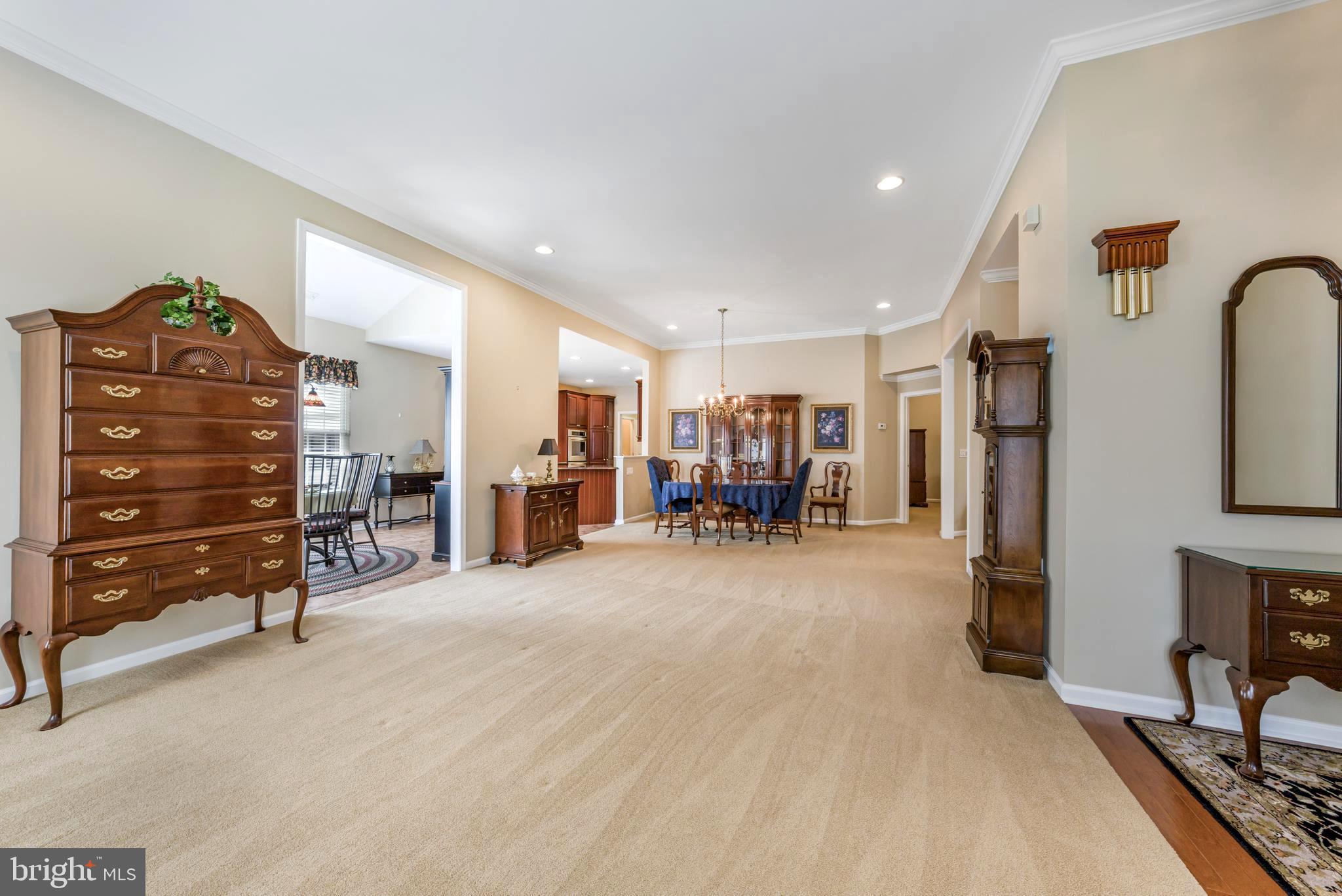VILLAS OF NEWTOWN - Residential