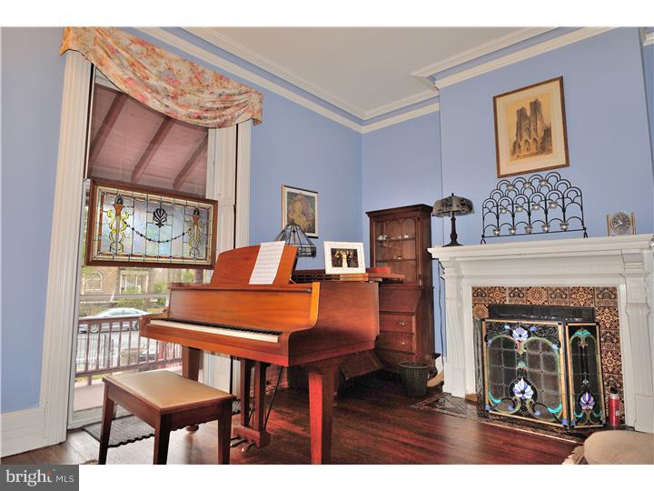 TULPEHOCKEN STATION - Residential Lease