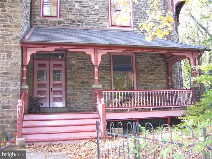 TULPEHOCKEN STATION - Residential Lease