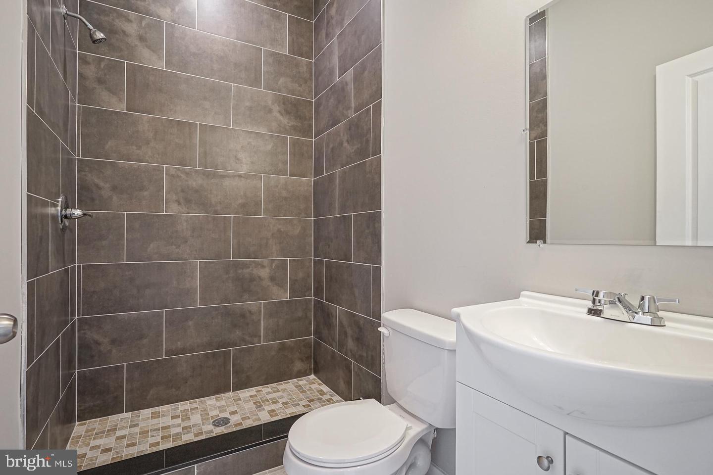 TEMPLE UNIVERSITY - Residential Lease