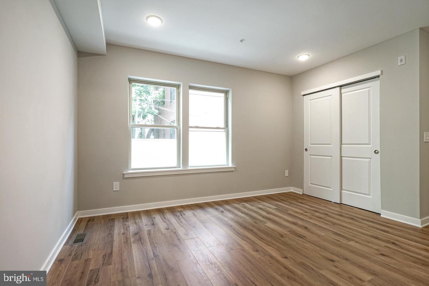 TEMPLE UNIVERSITY - Residential Lease