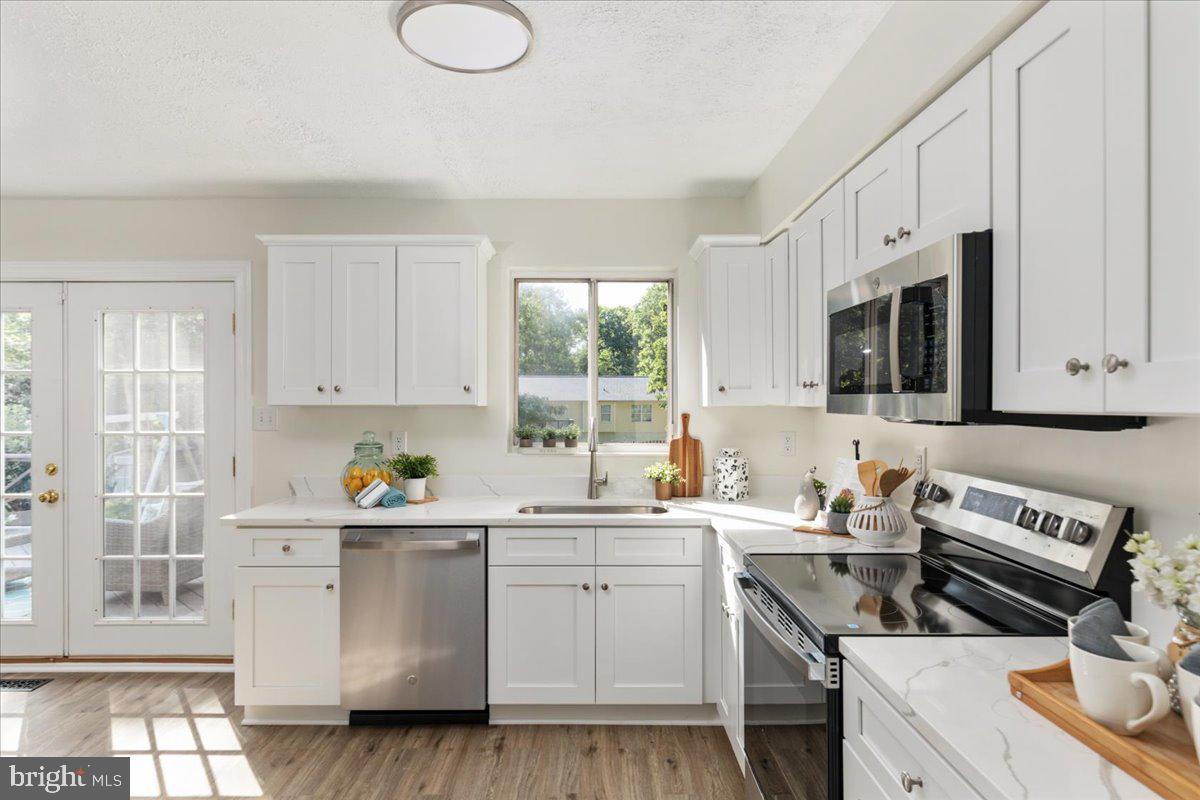 LAKE ARROWHEAD - Residential