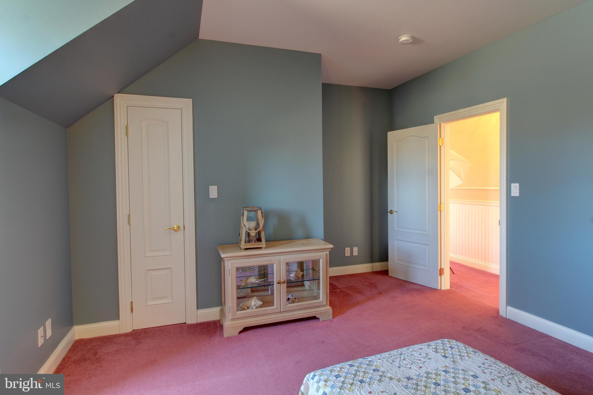 EAGLES NEST - Residential Lease