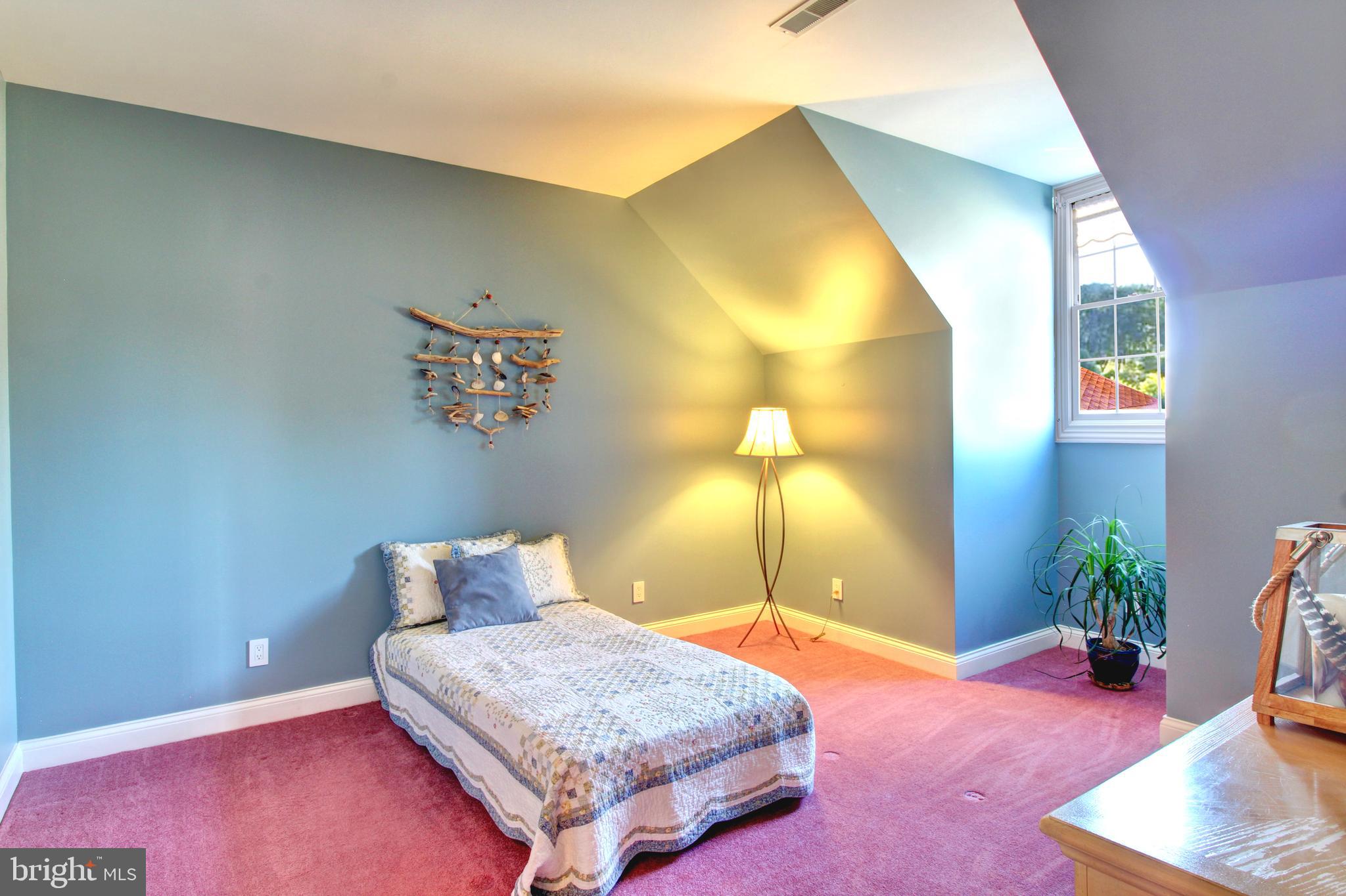 EAGLES NEST - Residential Lease