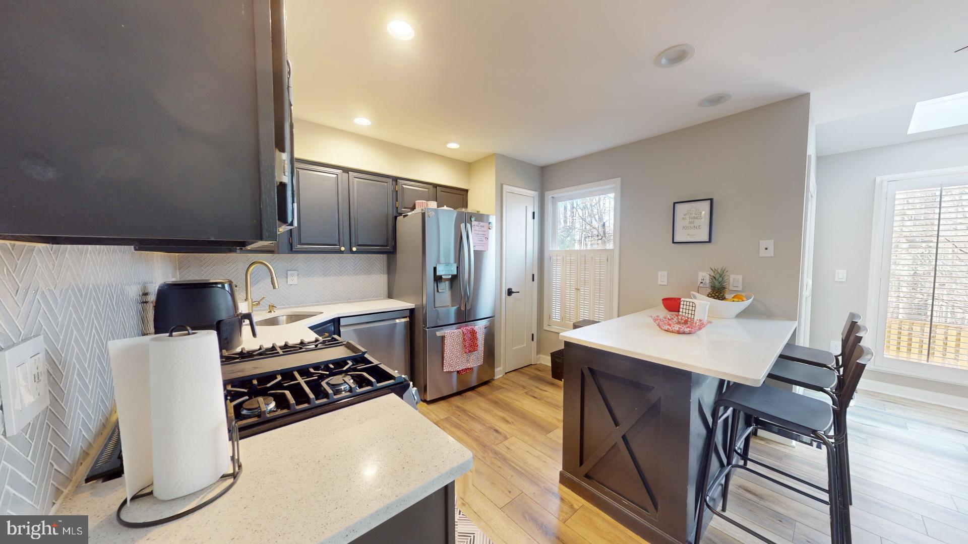 KINGSTOWNE - Residential Lease