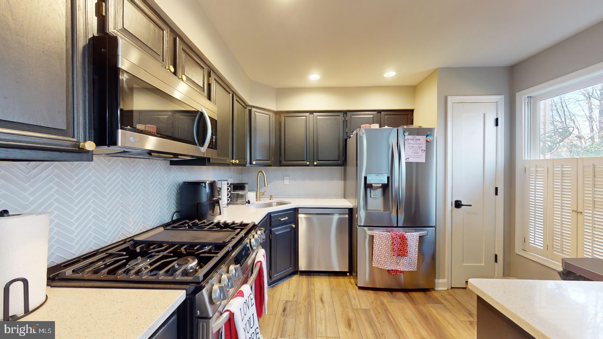 KINGSTOWNE - Residential Lease