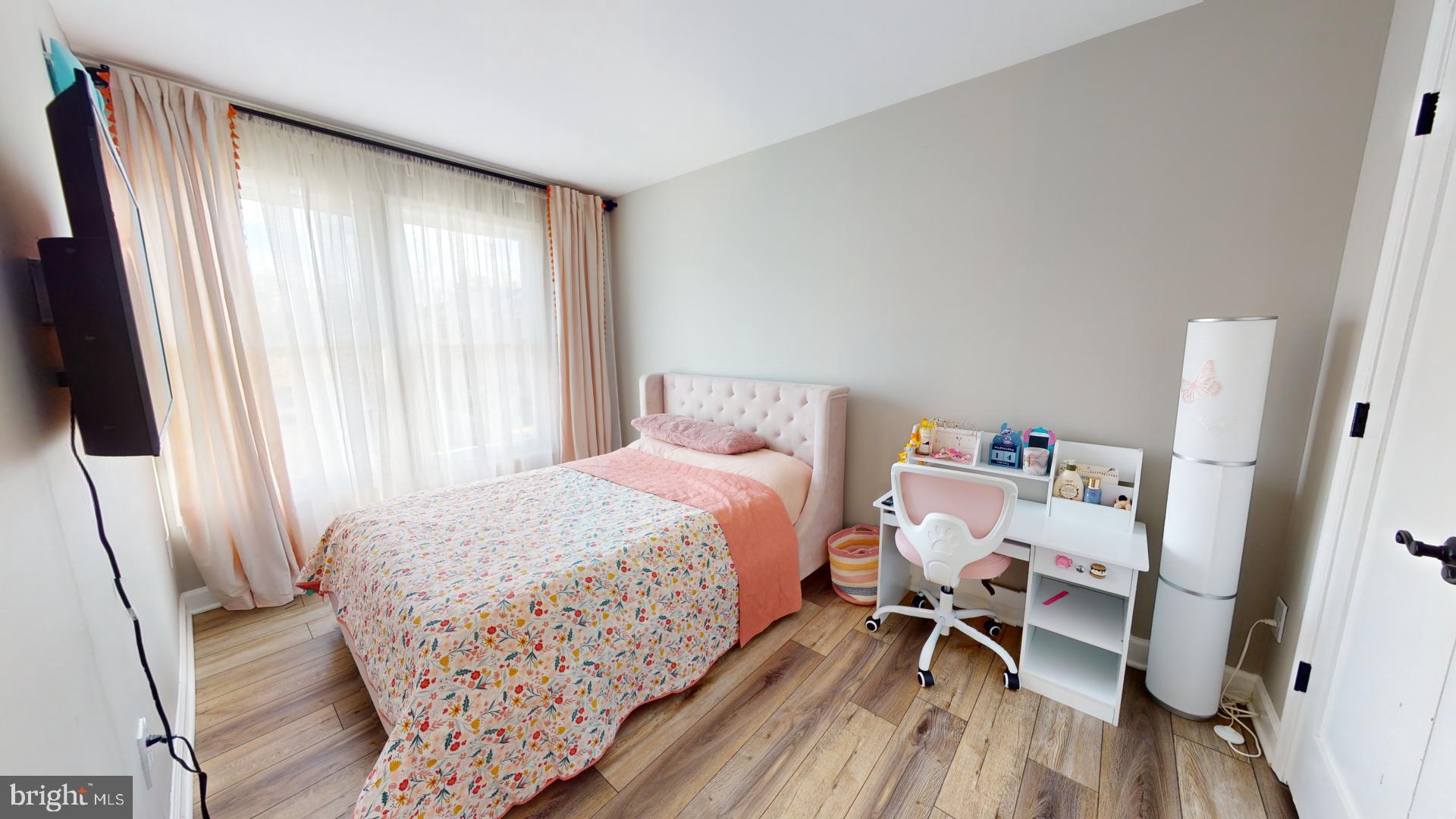 KINGSTOWNE - Residential Lease