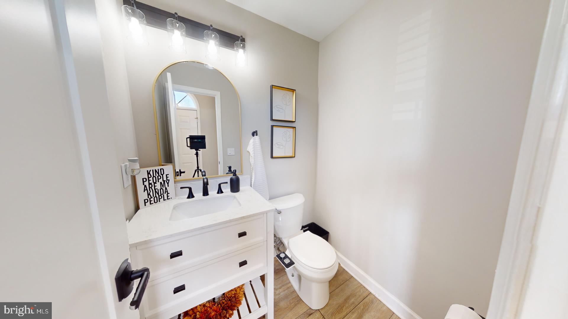 KINGSTOWNE - Residential Lease