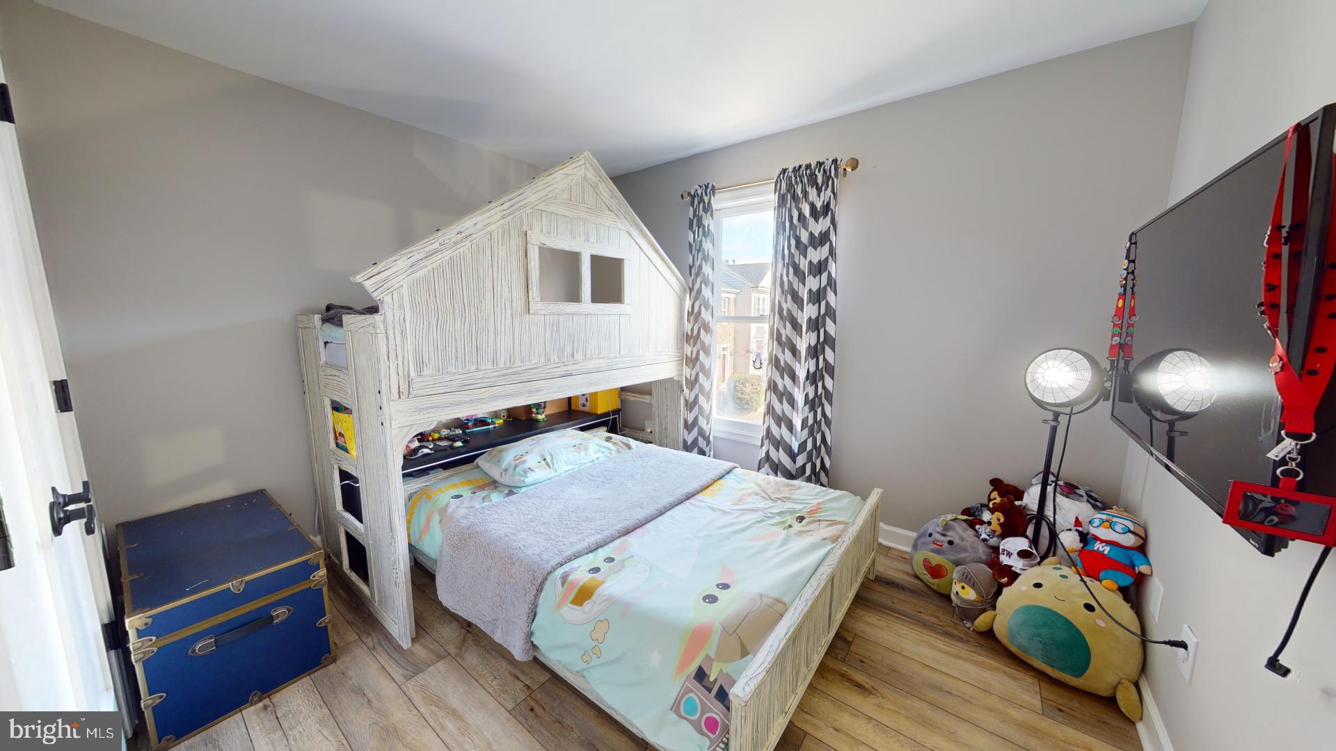 KINGSTOWNE - Residential Lease